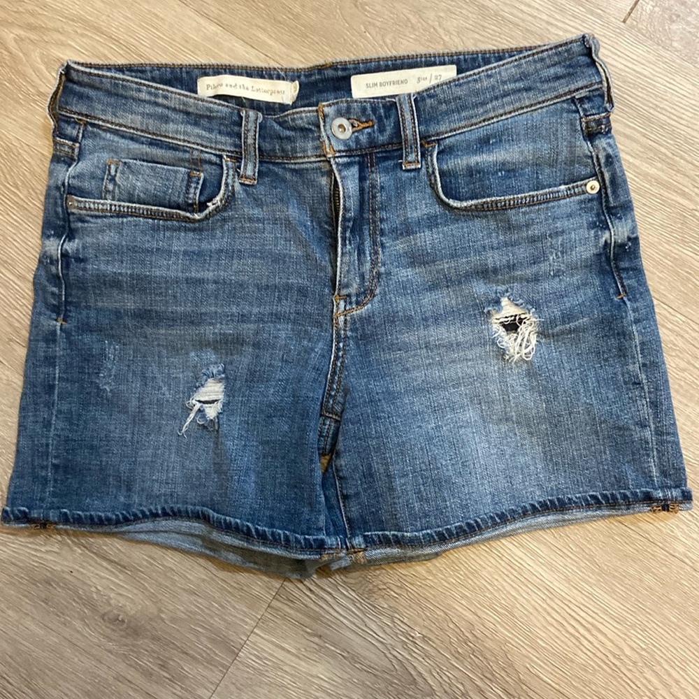 NWOT Women’s Pilcro and Letterpress Distressed Jean Shorts